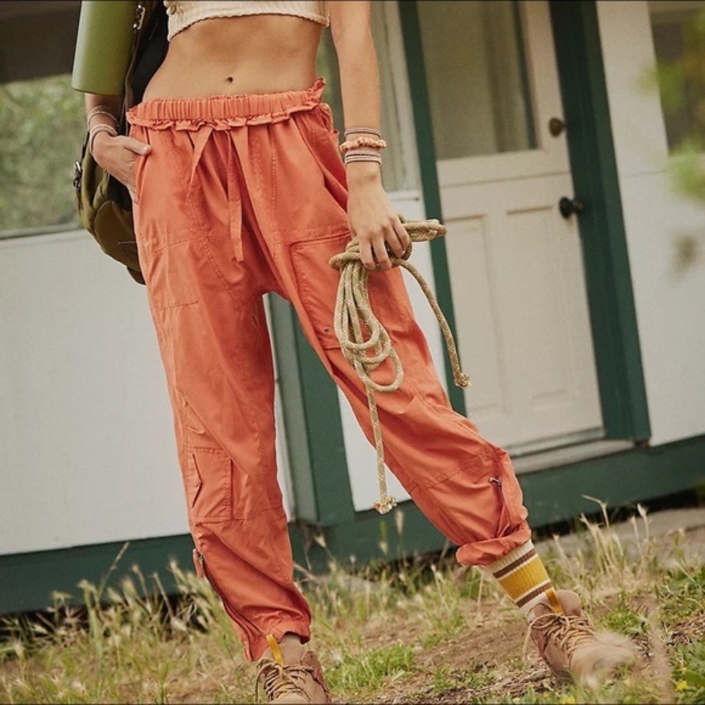 Free People Spring Trekker Pants In RED NWOT Z346-59 - Picture 5 of 9
